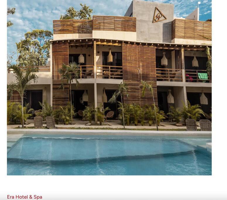 Oasis In Hippest Part Of *